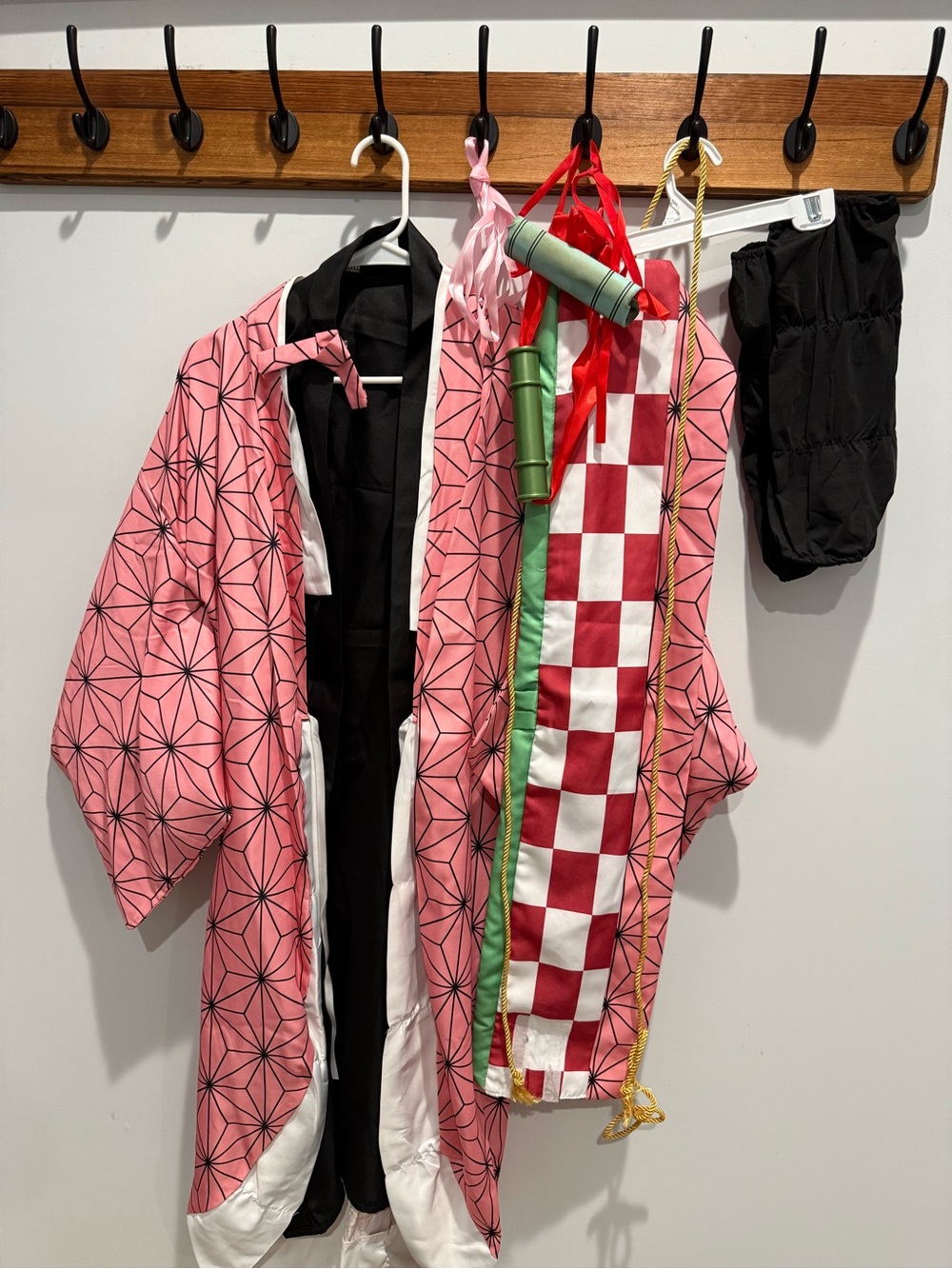 Demon Slayer Costume + Wig + Extras Nezuko Pink and Black Anime - Picture 3 of 13